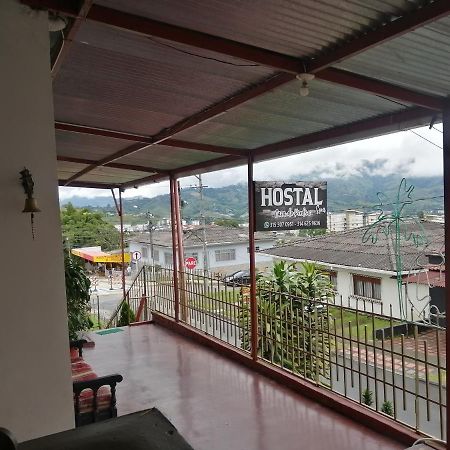 Hostal Spa Casa De Piedra Con Jacuzzi Santa Rosa de Cabal Eksteriør billede