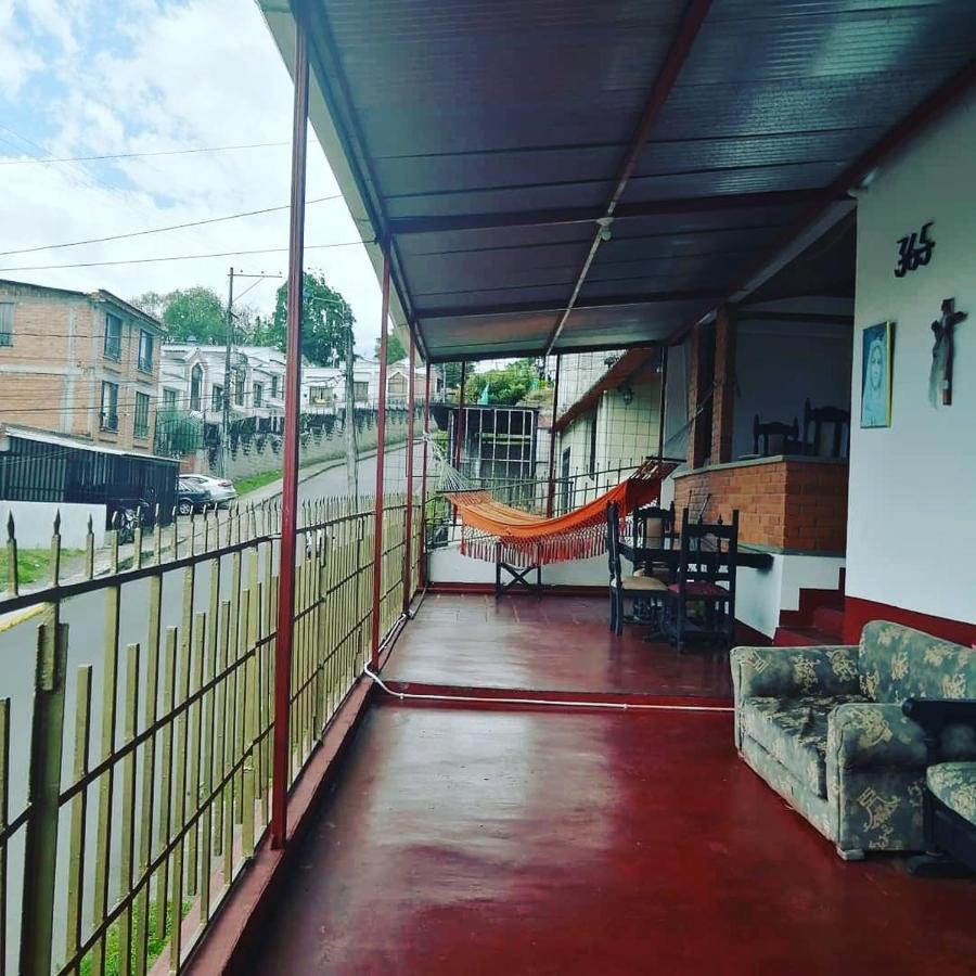 Hostal Spa Casa De Piedra Con Jacuzzi Santa Rosa de Cabal Eksteriør billede